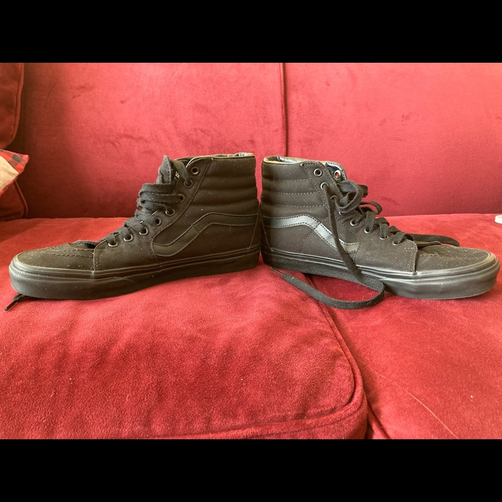 Men’s OFF THE WALL Skateboarding VANS in black size 9.5